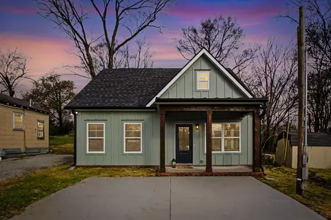 320 W 14th St, Columbia, TN 38401