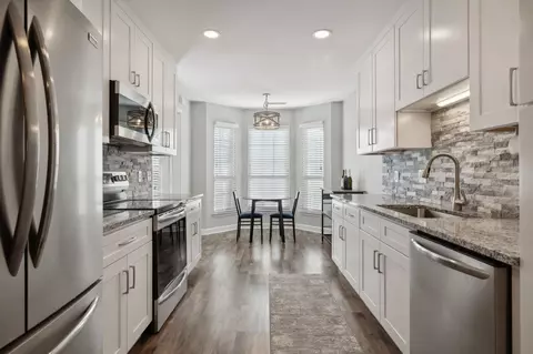 9102 Sawyer Brown Rd, Nashville, TN 37221