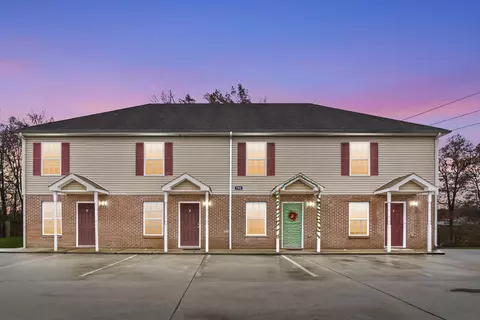 792 Cherrybark Ln, Clarksville, TN 37040