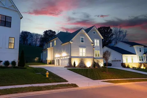 7136 Neills Branch Dr, College Grove, TN 37046