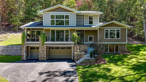 2312 Gold Point Cir S, Hixson, TN 37343