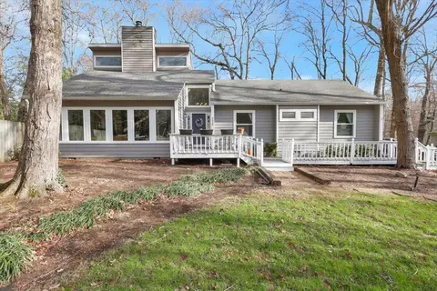 3826 Walden Wood Ln, Signal Mountain, TN 37377