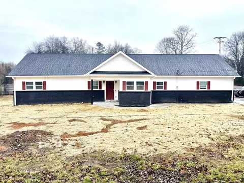 1325 Crestway Dr, Athens, TN 37303
