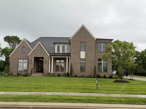 7004 Kalarama Dr, Arrington, TN 37014