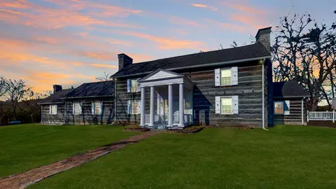 1050 Lakeland Dr, Gallatin, TN 37066