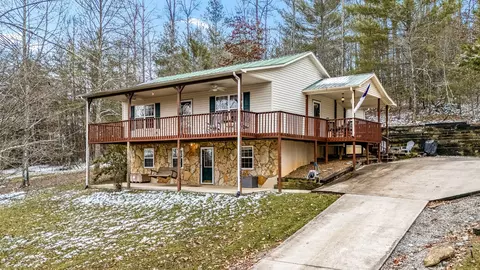 165 Bart Woolum Rd, Lancing, TN 37770