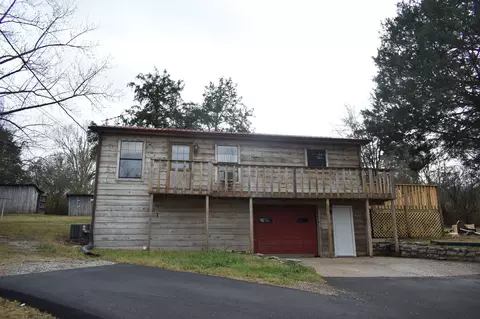 135 Hogans Creek Rd, Carthage, TN 37030