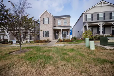 239 River Rd, Columbia, TN 38401
