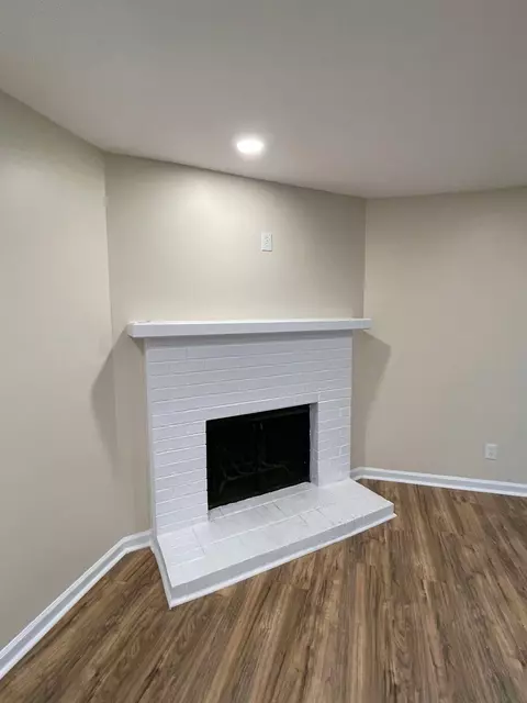 Living - 1122 Nelson Dr, Madison, TN 37115 photo 2 of 4