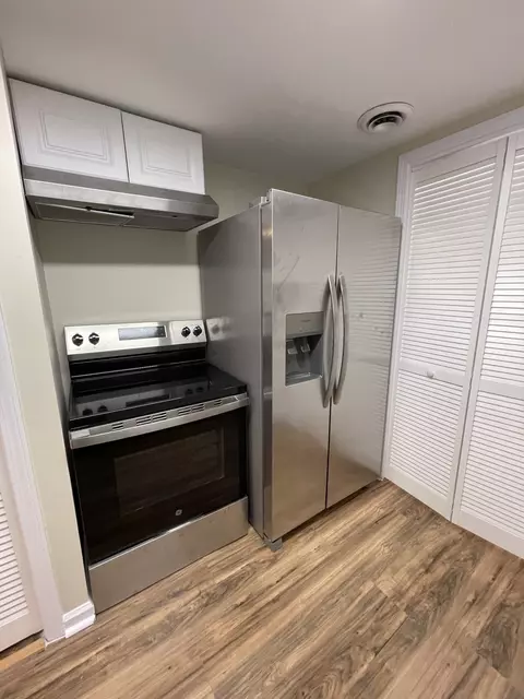 Kitchen - 1122 Nelson Dr, Madison, TN 37115 photo 2 of 4