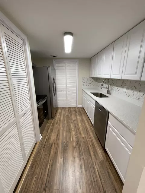 Kitchen - 1122 Nelson Dr, Madison, TN 37115 photo 1 of 4