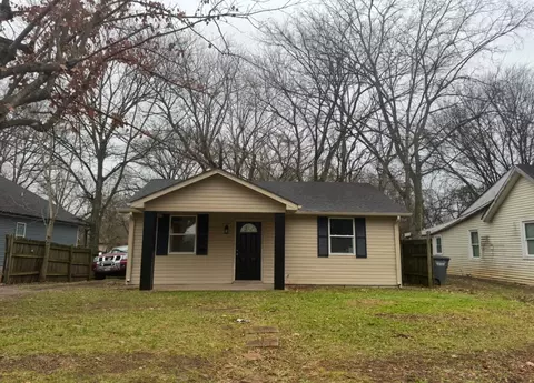 530 Poston St, Clarksville, TN 37040