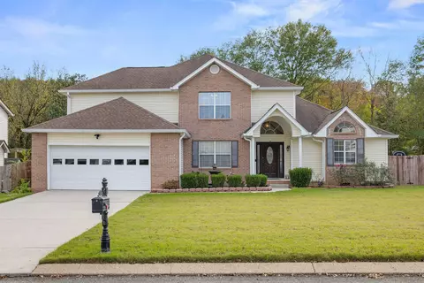 1671 Chase Meadows Cir, Hixson, TN 37343