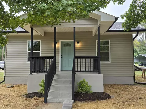 9855 Walnut St, Soddy Daisy, TN 37379