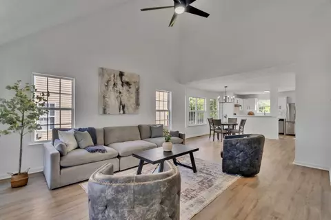 2804 Hydes Ferry Rd, Nashville, TN 37218