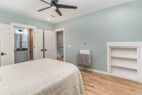 Bedroom - 105 E Olive St, Murfreesboro, TN 37130 photo 2 of 4