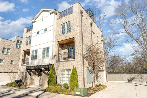 Exterior - 105 E Olive St, Murfreesboro, TN 37130 photo 2 of 5