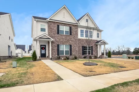 2102 Barringer Ln, Murfreesboro, TN 37128