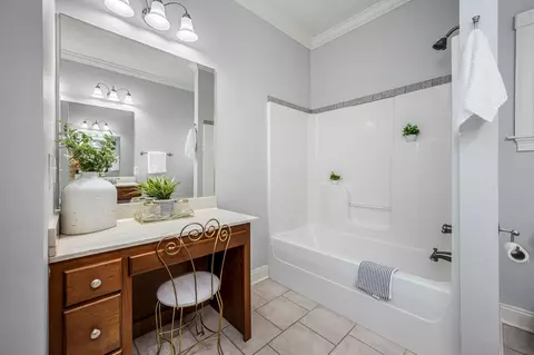 Bath - 3315 Blackman Rd, Murfreesboro, TN 37129 photo 4 of 5