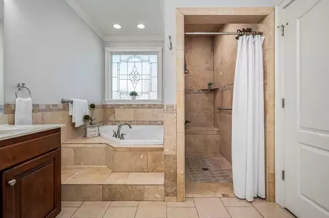 Bath - 3315 Blackman Rd, Murfreesboro, TN 37129 photo 2 of 5
