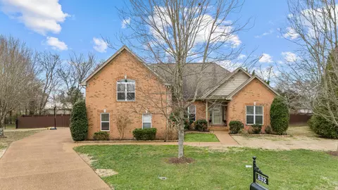 832 Tall Oak Trl, Mount Juliet, TN 37122