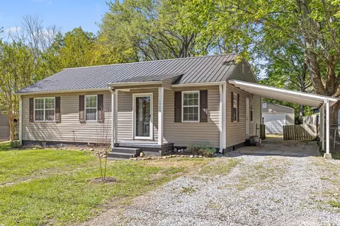 1909 Dupont St, Hixson, TN 37343