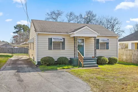 1306 San Hsi Dr, Chattanooga, TN 37412