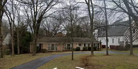 703 Woodleigh Dr, Nashville, TN 37215