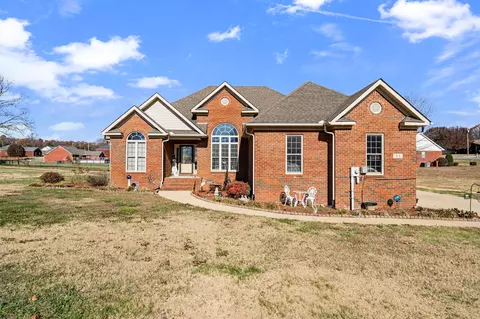 38 Eastridge Rd, Fayetteville, TN 37334
