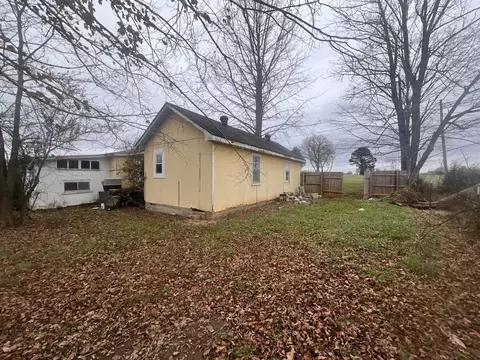 Exterior - 141 Goolsby Rd, Morrison, TN 37357 photo 3 of 5