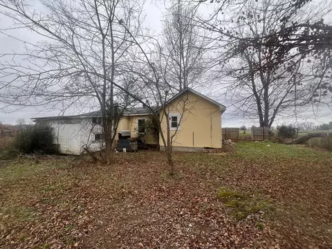 Exterior - 141 Goolsby Rd, Morrison, TN 37357 photo 4 of 5