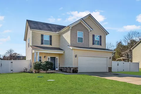 639 Creekbend Ln, Murfreesboro, TN 37129