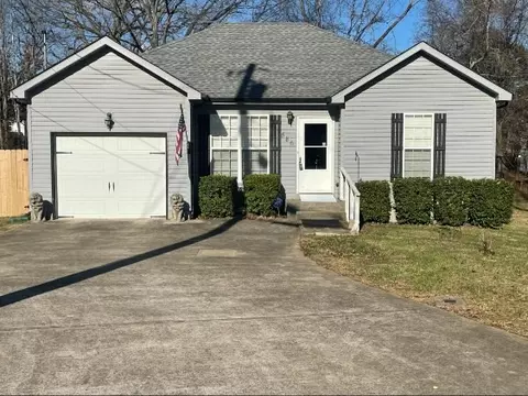 586 Woodhaven Dr, Clarksville, TN 37042