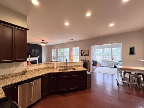 Kitchen - 3213 Eaglecliff Ct, Murfreesboro, TN 37128 photo 1 of 2