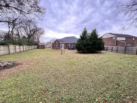 Exterior - 3213 Eaglecliff Ct, Murfreesboro, TN 37128 photo 4 of 6