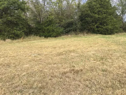 330 Whitaker Rd, Shelbyville, TN 37160