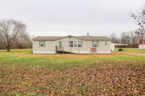 973 Perry Switch Rd, Jackson, TN 38301