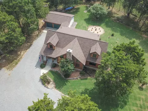 9560 Vaught Rd, Readyville, TN 37149