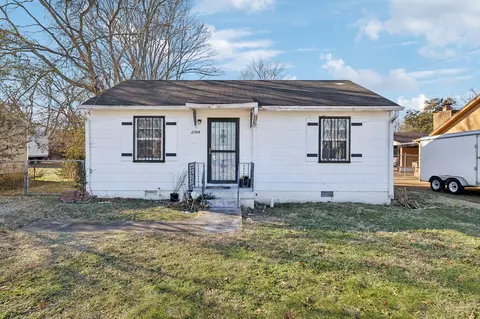 2709 Aspen Dr, Nashville, TN 37208