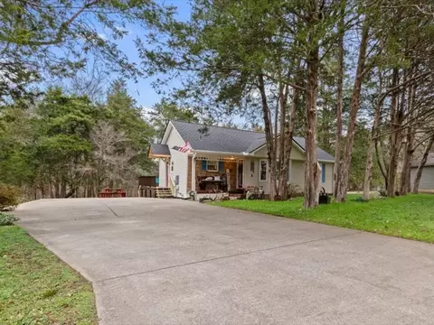 547 Avery Valley Dr, Smyrna, TN 37167