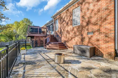 Exterior - 256 Noah Dr, Franklin, TN 37064 photo 8 of 10