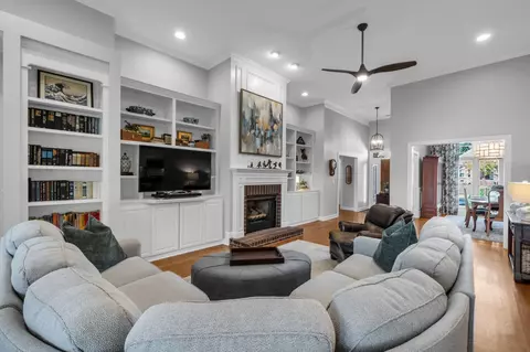 Living - 256 Noah Dr, Franklin, TN 37064 photo 1 of 2