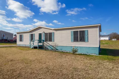 182 Lakeshore Dr, Oakfield, TN 38362