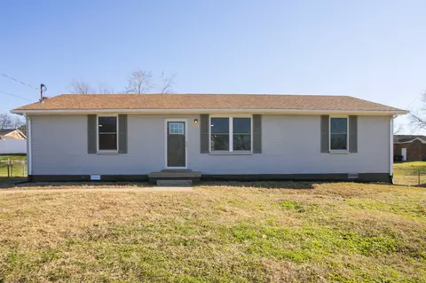 110 Creekside Ct, Gallatin, TN 37066