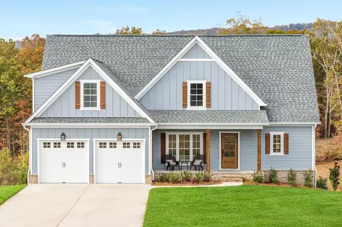 240 Goose Creek Cir, Soddy Daisy, TN 37379