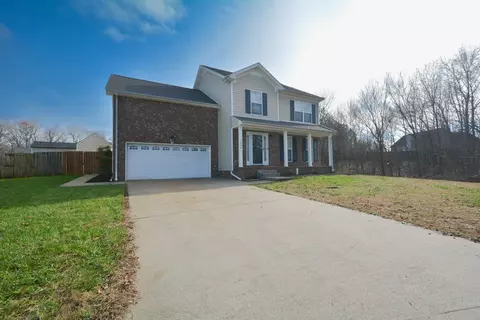 1645 Cedar Springs Ct, Clarksville, TN 37042