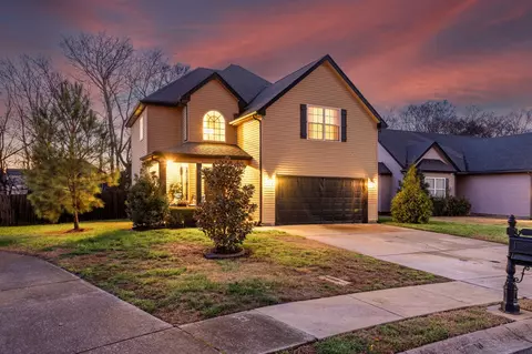 695 Fox Trail Ct, Clarksville, TN 37040