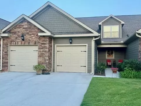 166 Templeton Ln, Hixson, TN 37343