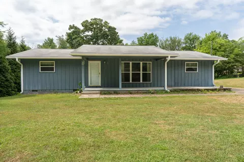 2164 Berry Ln, Soddy Daisy, TN 37379
