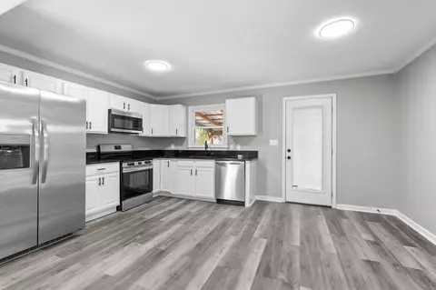 Kitchen - 1323 Eagle St, Murfreesboro, TN 37130 photo 1 of 6